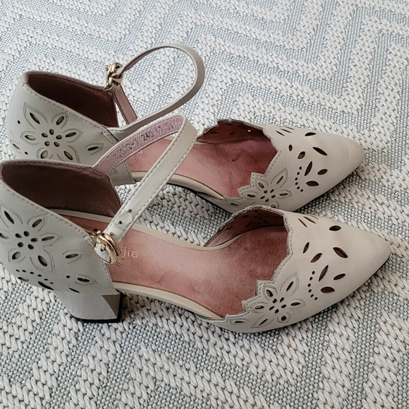 Women's Fashion Block Heeled Sandals - Off-white - Picture 4 of 5